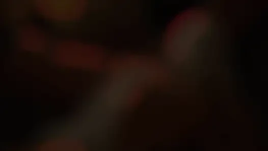 Üvey anne üvey kızına mastürbasyon yapıyor erkek arkadaşını önünde sikiyor