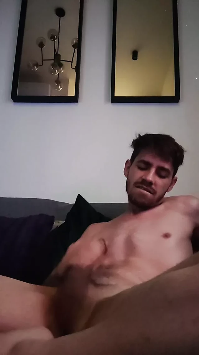 spanish boy recorded cumming on cam