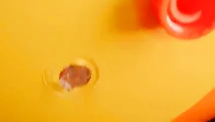 Küçük tikes sprinkler plaj topu sikişi