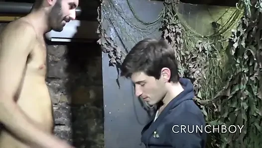 2132 twink sikiliyor en iyi arkadaşını eşcinsel değil satın alıyor