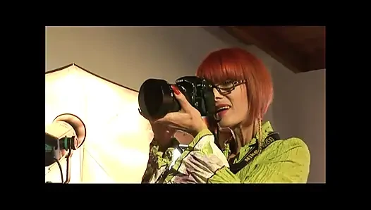 En ateşli orta yaşlı seksi kadın porno yıldızı: çok sert sikiş ve en seksi fahişeler