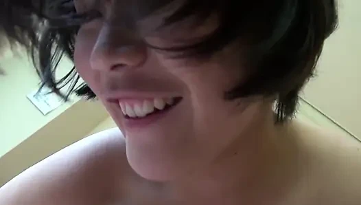 Kız arkadaş japon sahne 4_hairy Japon genç kız sert sikişten sonra döllenmenin tadını çıkarıyor