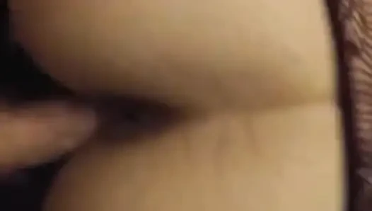 güzel götlü evli kadın