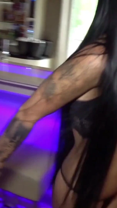 "Gerçek Alman genç fahişe snowwhite müşteriyle sikişmek için buluşuyor" dan güçlü an