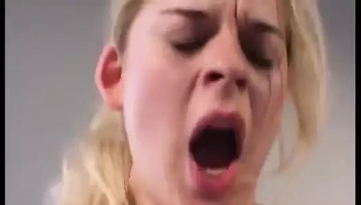 Fetiş Adası My World_lessons in Love'a hoş geldiniz.