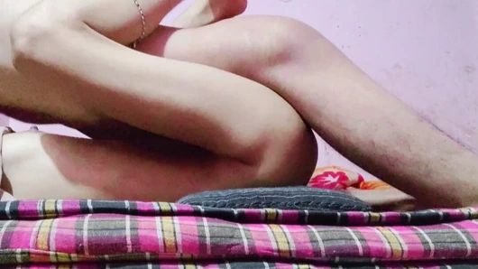 Adam karısını sert yarakla sikiyor seks videosu Hintçe ses