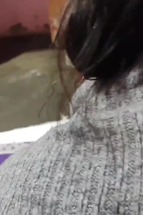 Seksi kız deshi ile tam gece seks