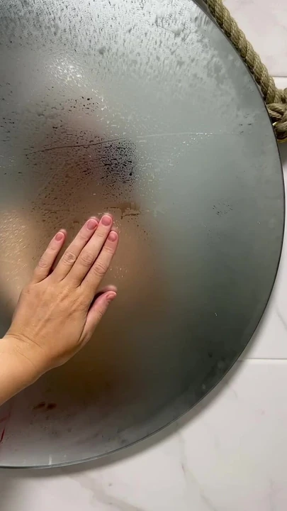 Просто ты, я, и гораздо меньше одежды