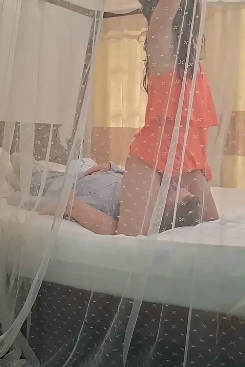 En iyi yüze oturan otel çalışanı, turist amcık yalıyor