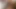 Darkhaired üniversiteli kız Irene rüzgara doğru geçişte gezinmekten hoşlanıyor