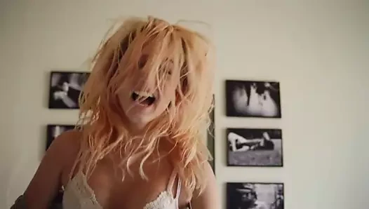 Ana de Armas  Por Un Punado De Besos (ES-2014)