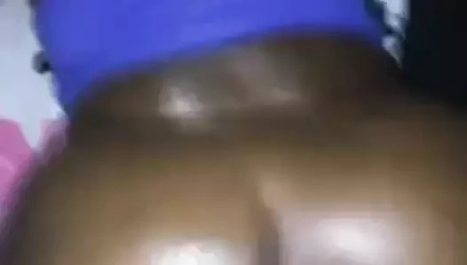 kuzenim komşusunu sikiyor