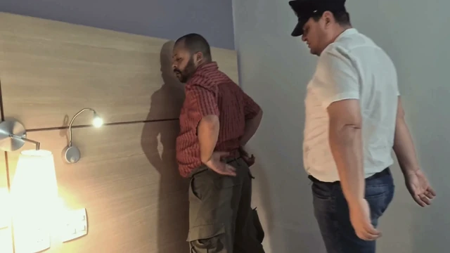 Ayı polis soruşturması: heavyhitterboxer ile şehvetli sorgulama