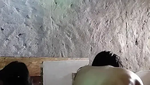 Tavan içinde sikişiyor bölüm 2