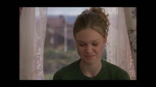 Julia stiles küçücük bir çük gülüyor