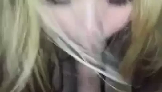 Asyalı yarak emici yutuyor