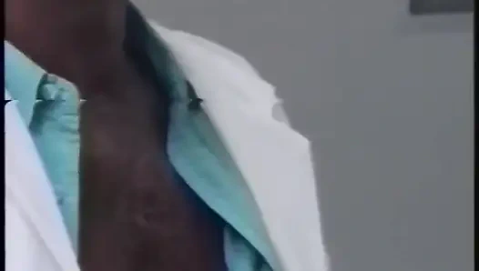 Seksi kızıl saçlı amcık yalıyor