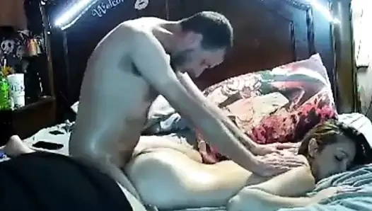 Arkadan Sikişmeyi Seviyor