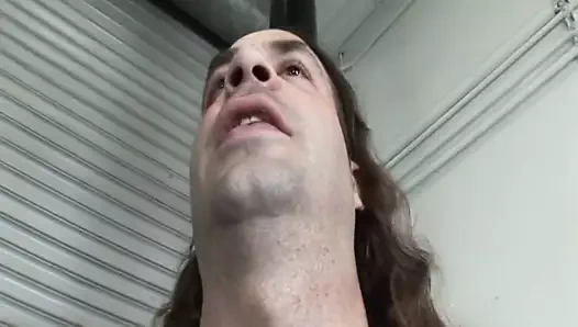 Kara novak rütbeli bir büyük çük içinde 69 pozisyon