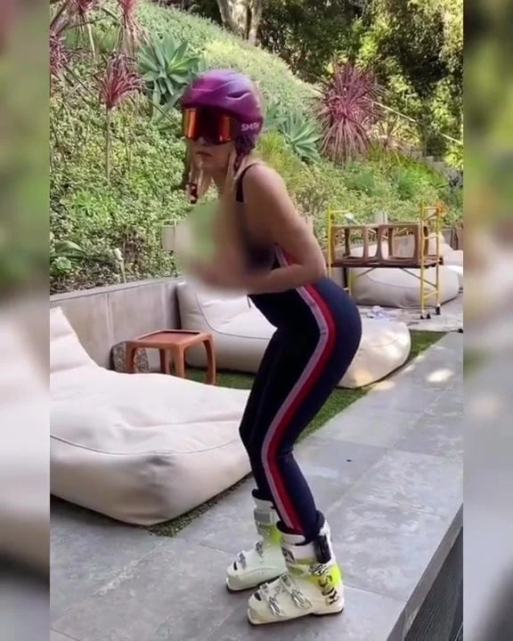 Chelsea işleyici - sansürlü üstsüz instagram videosu