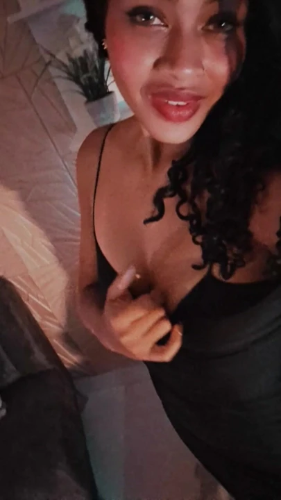 Bugün en sevdiğin dikkat dağıtıcı şey olacağım şimdiden söyleyebilirim