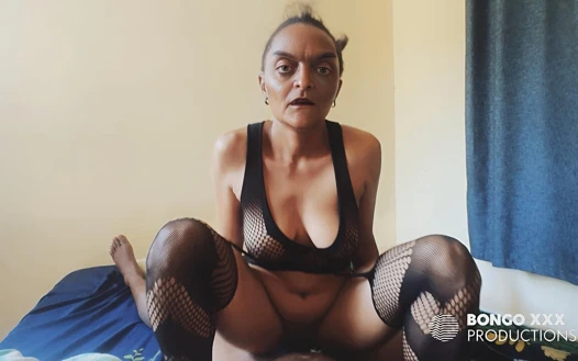 Çok Azgındım, Torunumun Büyük Yarağına Binmek Zorunda Kaldım, Buna Ihtiyacım Vardı.