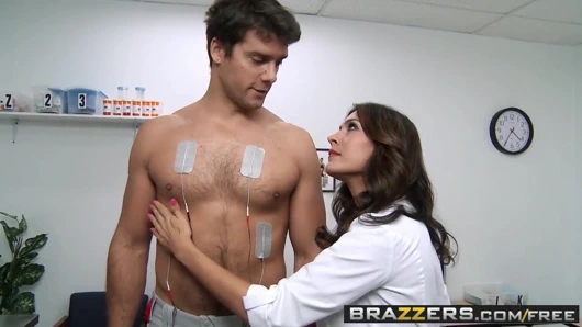 Brazzers - Doctor Adventures - Raylene Ramon - 90 Beats Per