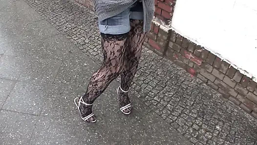 Evli kadınlar arasında sert sikiş