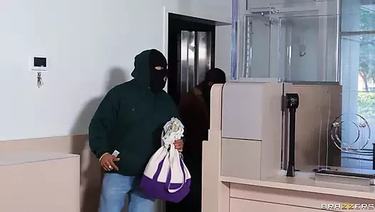 Nakit sayım ve amcık sikiliyor kırmızı evie, lucy lotus brazzers