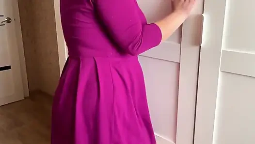 Üvey kız kardeşim bir fahişe, bacaklarını açıp onu siktim ve orgazm oldum