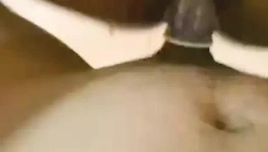 Hintli kız erkek arkadaşıyla seks yapıyor.