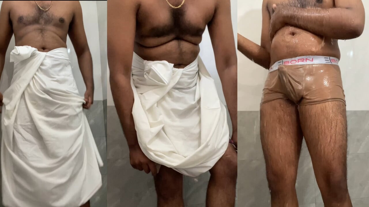 Zengin kerala baba büyük yarağı ve taşakları göstermek için sarong'ını çıkarıyor