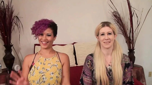 Korunmasız oyuncu seçmeleri çaresiz amatör ateşli anneler sıkı amcıklarını birçok büyük yarakla siktiriyor