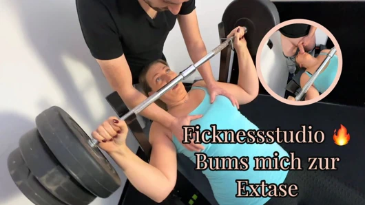 Fitness koçu beni ecstasy'ye sikiyor! Deliğimin her yerine boşal!