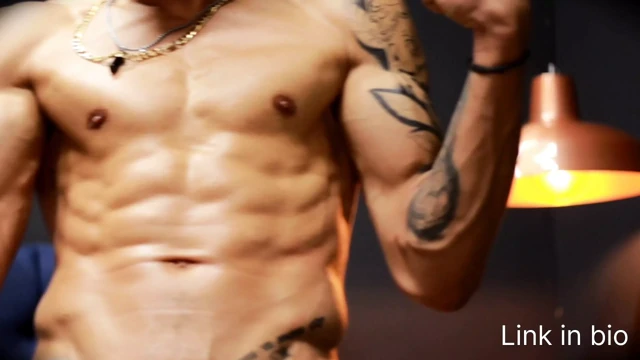 Gel ve seksi vücudumu tanı!