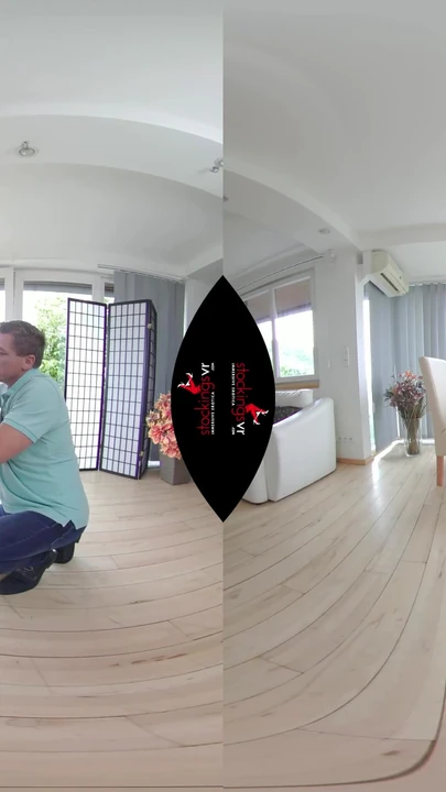 Telefonu bırak ve beni sik: çorapla azdırma ve sürpriz | Klip 1