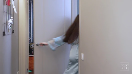 Çok kötü bir kız olmuşsun Bella! Üvey baba Tim seni cezalandıracak