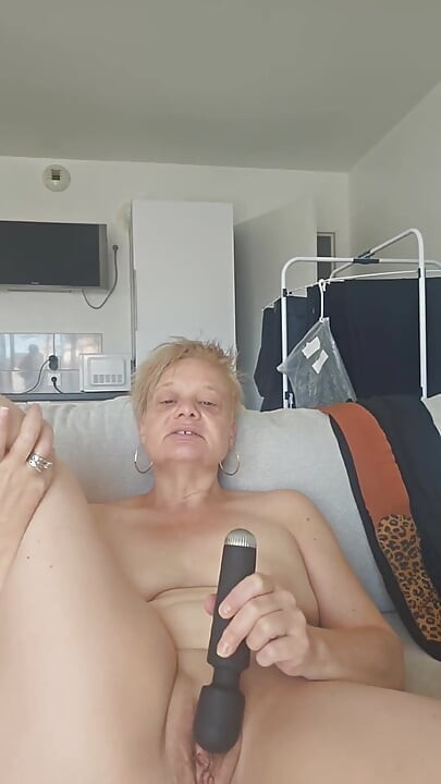 Sıcak bir solo an, orgazm garanti