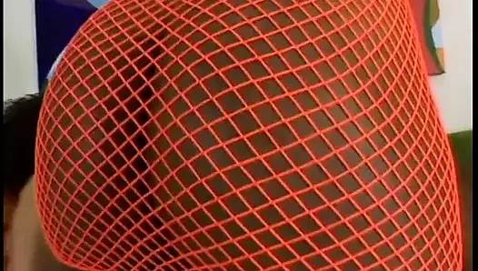 Zenci gençler ateşli siyah grup sekste dildolarla birbirlerini sert sikiyor