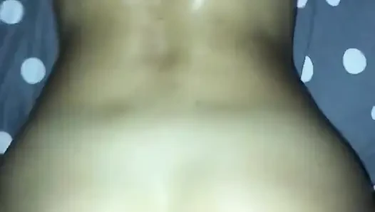 Koca işteyken kardeş her iki delikte köpek gibi sevişiyor