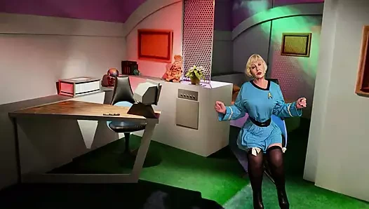 Nine hemşire şapeli yarak emiyor star trek sürtük