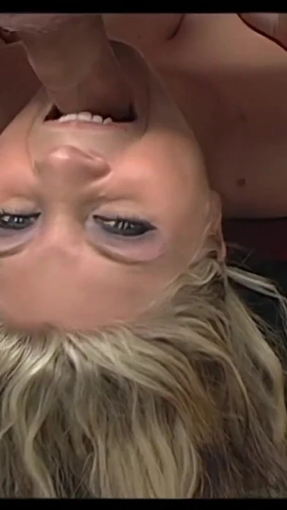 Волнующий момент из "Она хочет сделать все ее сводные сестренки счастливыми"