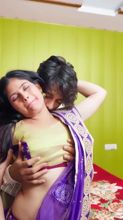 Kolaj erkek arkadaş Hintli kız arkadaşıyla aldatıyor 4k ultra hd videolar