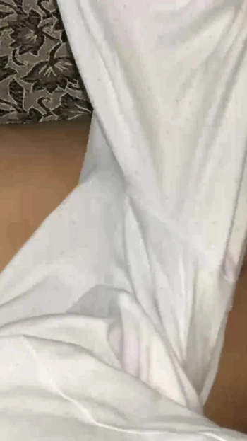 Незабываемый момент из "Подруги дези с большим членом друга MMS Viral, полное хинди секс-видео"