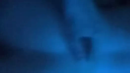 Büyük götlü ve göğüslü bir kadınla sikişmek