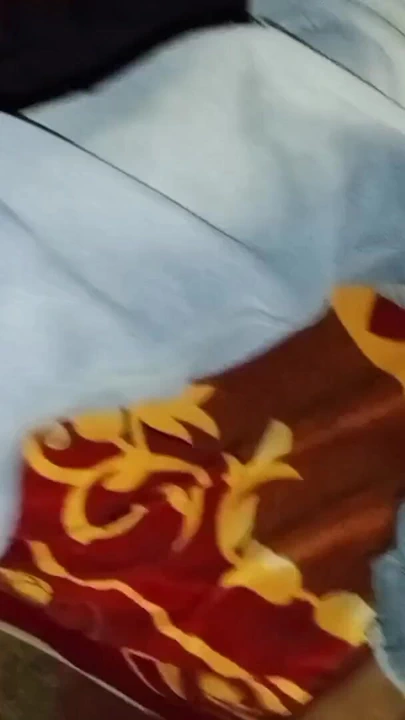 "Desi bir kızın amını gördükten sonra yarağım ereksiyon oldu" dan paylaşmalı an