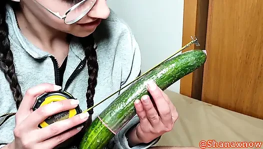Sadece üyeler salatalık mastürbasyon yapıyor