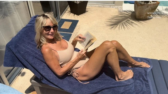 Я сосу и трахаю своего самого большого поклонника, снова!