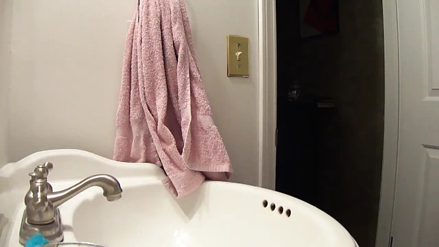 2012, 34 yaşındaki David Oliver kahverengi yarağına mastürbasyon yapıyor