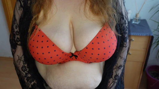 Curly_Dreams Büyük Göğüslerim